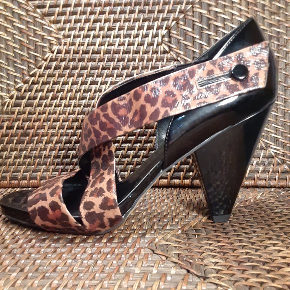 Franco Sarto 'Travis' cheetah strappy heels sz 10M - Picture 8 of 13